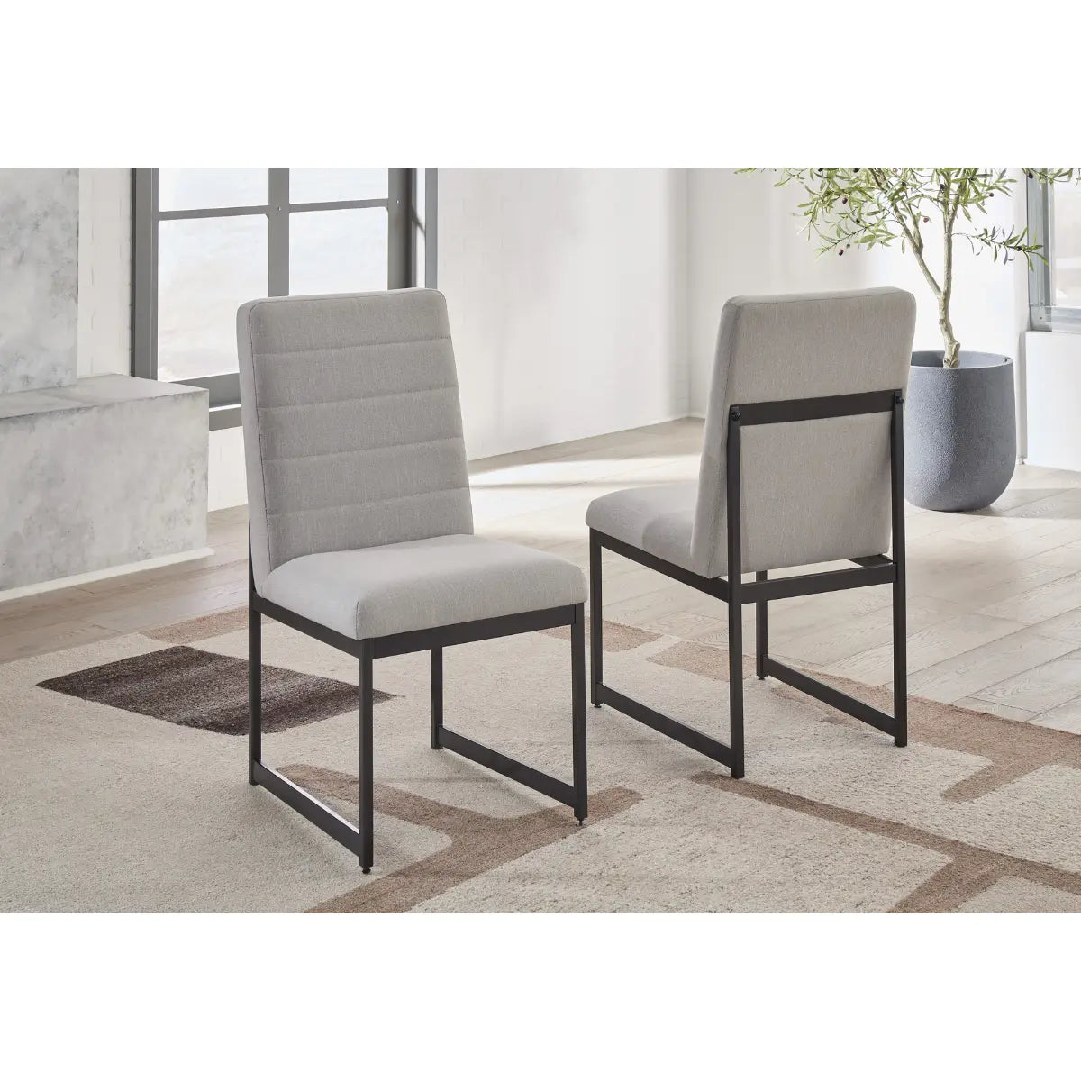 Ashley Tomtyn Dining Set in Grey Signature Design by Ashley