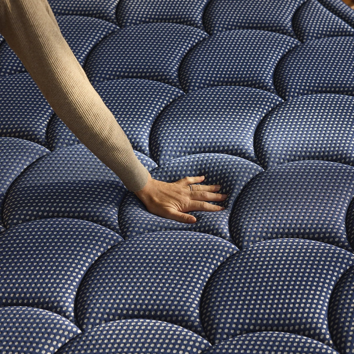 DreamCloud Luxe Hybrid Mattress